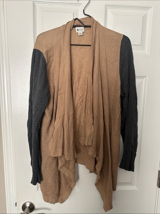 STYLUS Sweaters - STYLUS Two-Tone Draped Open Cardigan in Brown and Charcoal